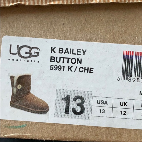 Ugg boots - Picture 7 of 7